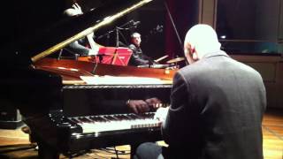 Tim Ray - piano, Dave Zinno - bass, Steve Langone - drums, On Green Dolphin Street video