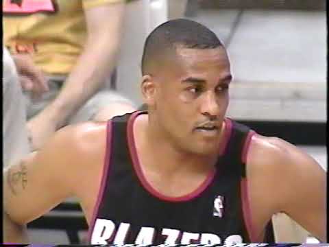 NBA Playoffs 2000 Game 1 Portland Trailblazers vs Los Angeles Lakers Pippen vs. O'Neal