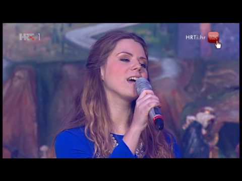 Tiha noć u Vukovaru 2016 - Spavaj mali Božiću - Maja Batorek