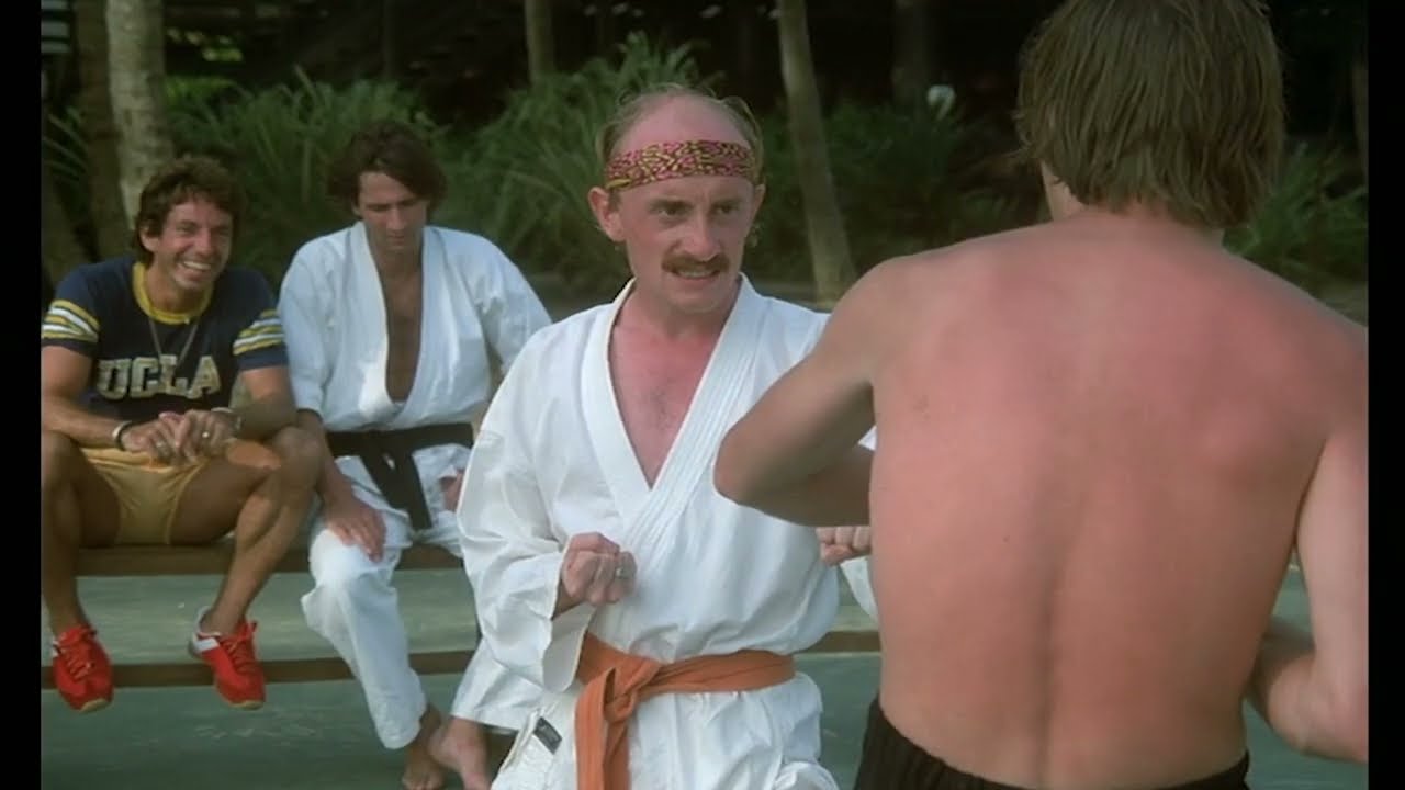 Miniature de la vidéo LES BRONZÉS | Extrait - Cours de karaté du film Les Bronzés