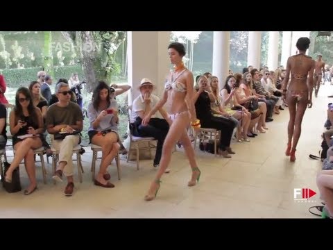 Fashion Show "Blue Man" Rio Fashion Week Summer 2014