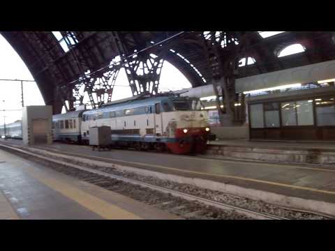 E444 098 con ICN in manovra - Milano Centrale - 15/01/2019