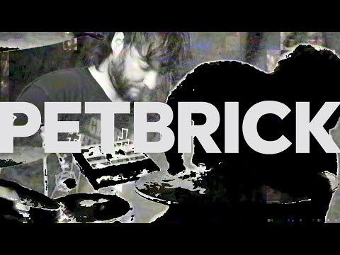 PETBRICK – Horse (Live at Bear Bites Horse)