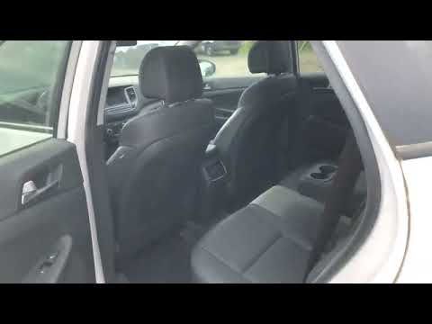 2017 Hyundai Tucson FWD 4dr 2.0L SE in White for sale at Finch Hyundai in London, ON