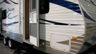 preview picture of video 'Zinger 25 SB Travel Trailer  @ Couchs Campers RV an Ohio RV Dealer with RV Loans Indiana RV'