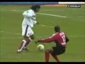 Goal by Ronaldinho against Guingamp - Goal of the year to Ligue 1 - 2003