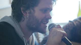 Linus Hasselberg - Den Lila Grusvägen Vid Río Genil (live)