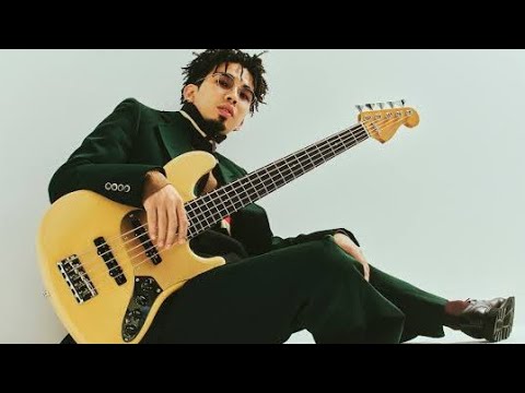 【King Gnu新井和輝×キタニタツヤ】完全初対面のベース対談が実現!『SPARK』で明かされる音楽ルーツとGEMNの舞台裏