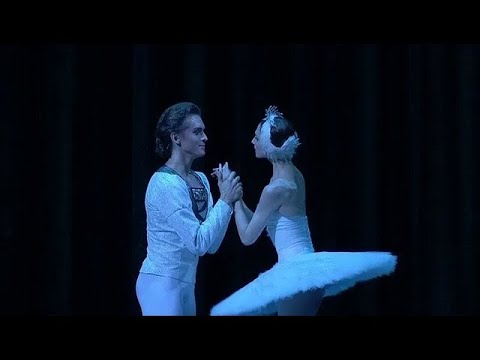 "Swan Lake". Act 1. Svetlana Zakharova, Denis Rodkin, Artemiy Belyakov. Bolshoi Theatre, 2015.