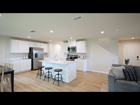 available home in Fox Valley