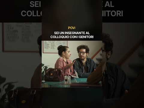 Un insegnante al colloquio con i genitori