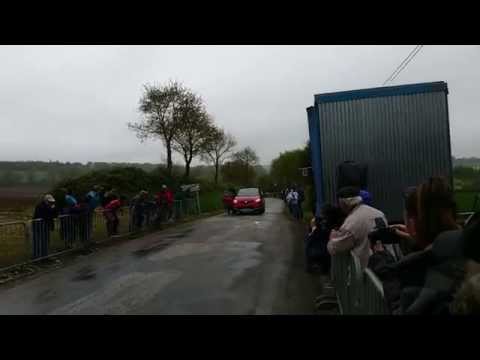 Arrivée Minimes Cadettes  le Haut Corlay (22) - 01 Mai 2015