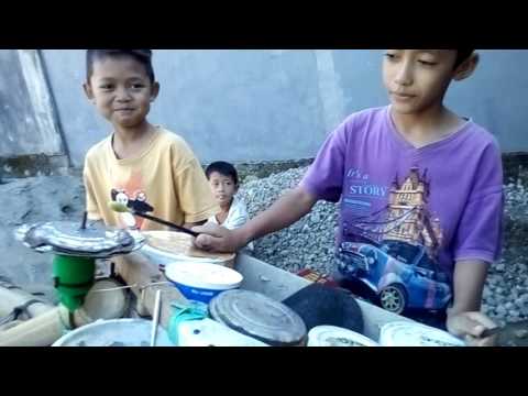 Kreatif, memanfaatkan bahan bekas