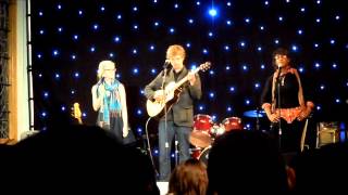 Hudson Taylor &amp; Orla Gartland - Lose Yourself/Walking on the Flume COVER