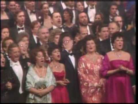 How many singers can you identify???