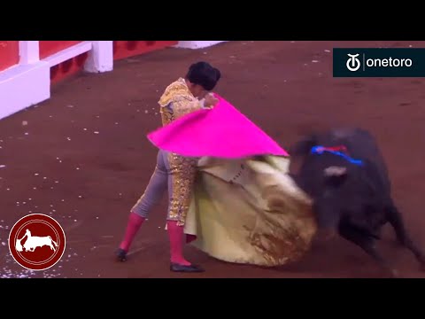 FAENA COMPLETA, Morante de la Puebla, Oreja a \