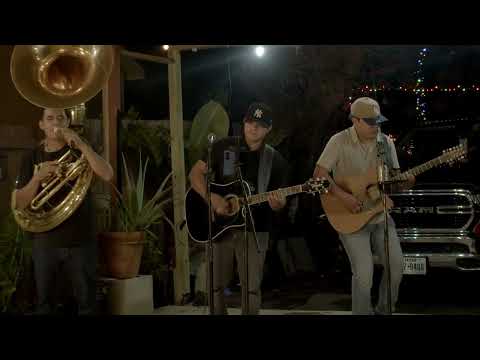 LA FUGA DEL JEFE EN VIVO - GRUPO LOS DE CHIWAS