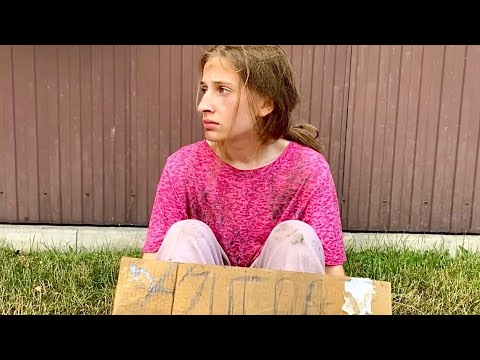 The poor girl is EXCLUDED and HURT by the other CHILDREN😭/ Sad stories