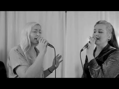 Ísold & Helga - Meet Me Halfway (Acoustic)