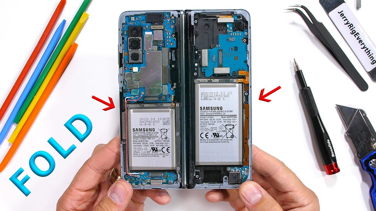Samsung Galaxy Fold Teardown! - How does it even work?