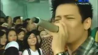 Download lagu Peterpan - dilema besar live mp3