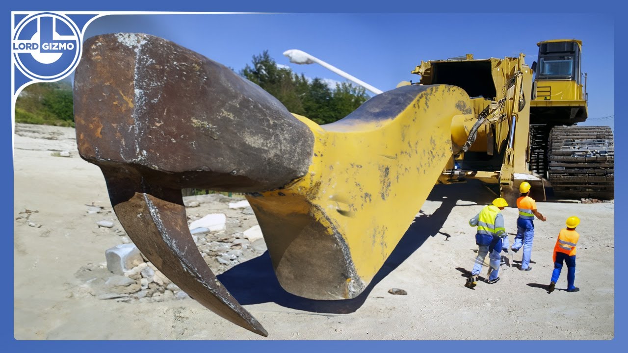 40 Dangerously Powerful Heavy-Duty Machines And Equipment That Are On Another Level