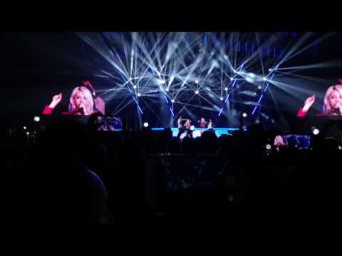 KARD || Dumb litty at finger heart festival Mannheim