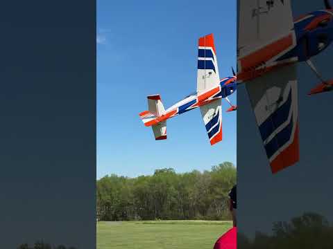 Landing an Extreme Flight Extra 260 67” in 20+ mph winds!