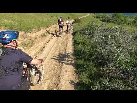Înconjurul dealului Răiuți pe biciclete