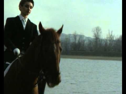 BAJONE - OSTANI (original version)