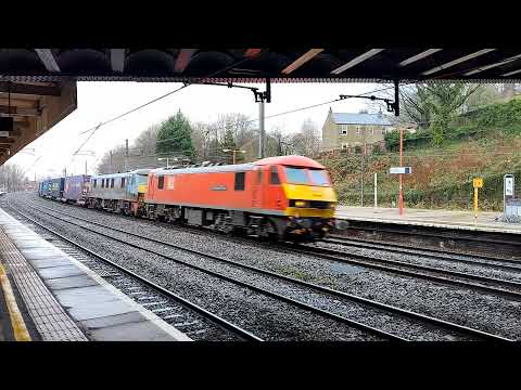 Intermodal Freight Move DB Cargo 90028+90024 4M25 Lancaster 24/12/2021