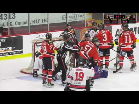 Danick Paquette et Danick Malouin s'échangent quelques coups (Rudesse) - 05-10-23