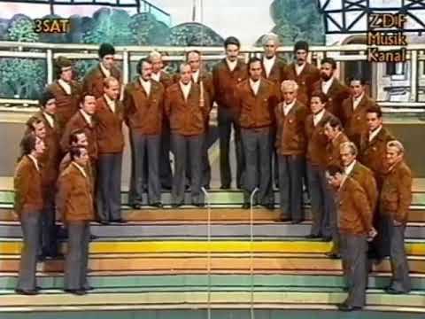 CORO SAT  -  Lustige Musikanten - "Valderì Valderà" - La Montanara