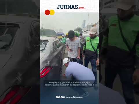 Usai Tabrak Ojol, Mobil Listrik Mewah Diamuk Massa