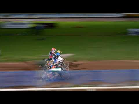 Michael Palm Toft takes a nasty Tumble