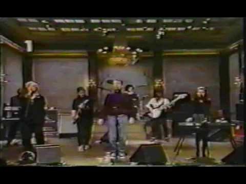 The B-52's Channel Z live - New York 1990