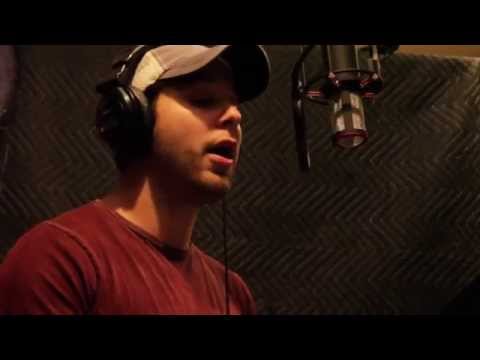 Skylar Astin Singing "Middle of a Moment"
