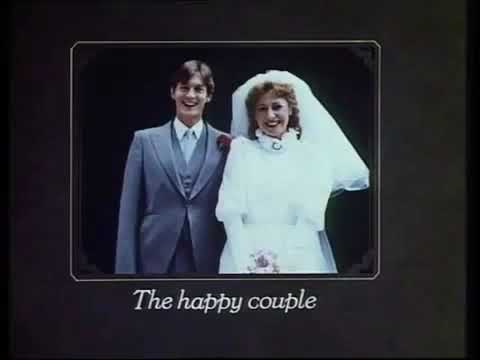 Don't Wait Up - Theme / Opening