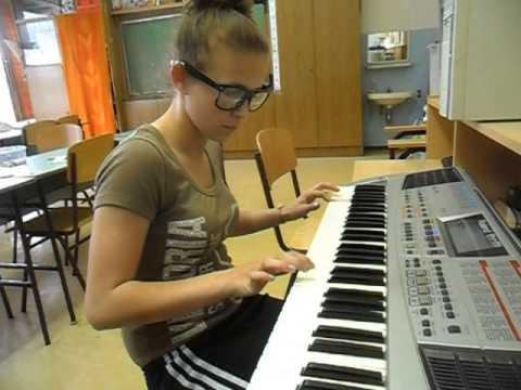 Botladozva_eleje - Bodnár Eszter