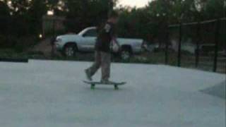 preview picture of video 'ryker maddog lutrell skating at hart skatepark'