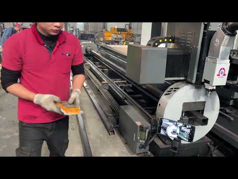 Laser Cutting - Plate+Pipe：Load the square tubes  and cutting (No.B17)