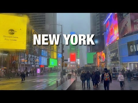 New York City LIVE Foggy Manhattan on Saturday (March 7, 2026)