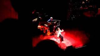 E o amor outra vez - Maria Bethania Live at Bs As 24/10/10