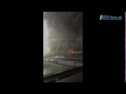 Neckar-Odenwald-Kreis - Brand im Sägewerk Seckach