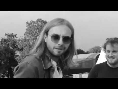 Freeda - Young (Official Video)