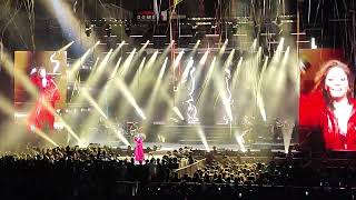 Navrai Majhi - English Vinglish | Sunidhi Chauhan | Concert | Mumbai - 2023