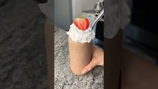 4-Ingredient Healthy Milkshake (100 calories!)