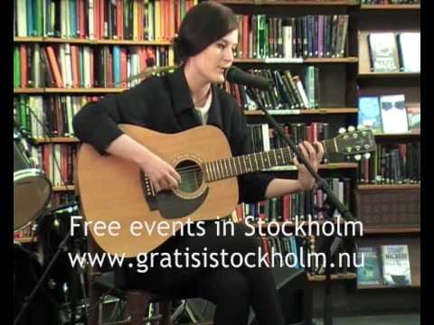 Promise and the Monster - Light Reflecting Papers, Live at Bibliotekspop, Stockholm 4(4)