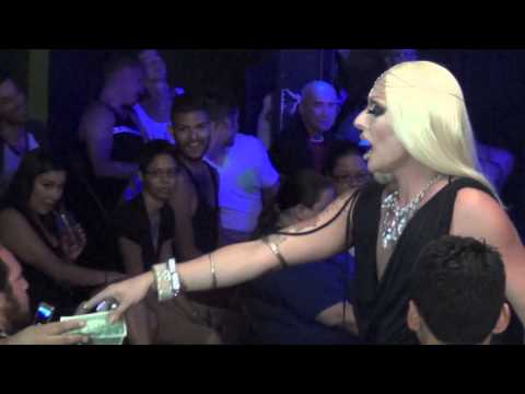 Raven: "Feed Me Diamonds" @ Showgirls!