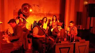 Holy Crow Jazz Band "Tiger Rag"